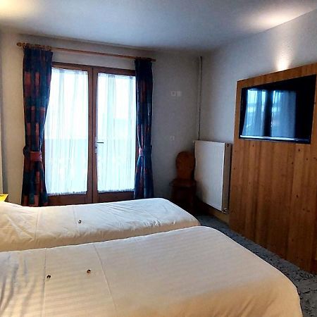 Hotel Les Bruyeres Alpe d'Huez Exterior foto