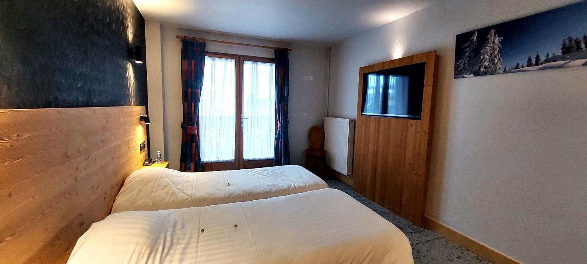 Hotel Les Bruyeres Alpe d'Huez Exterior foto